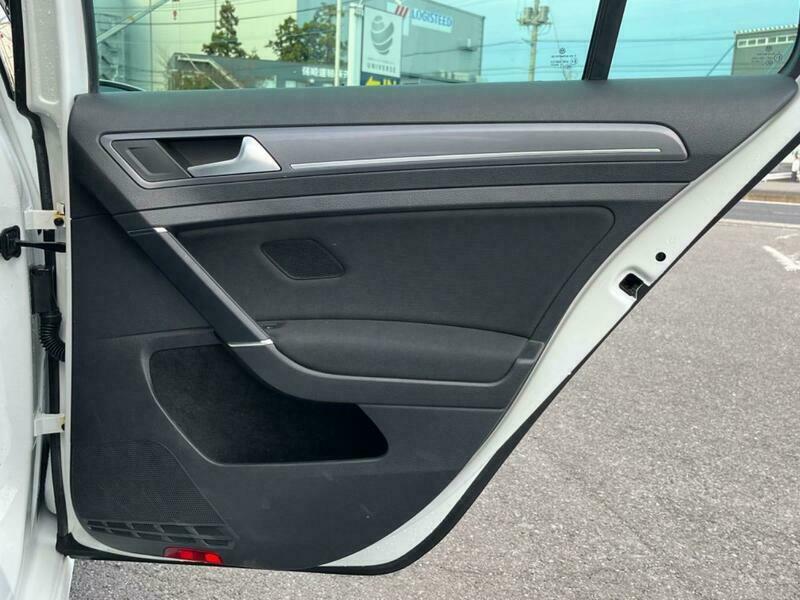 GOLF VARIANT
