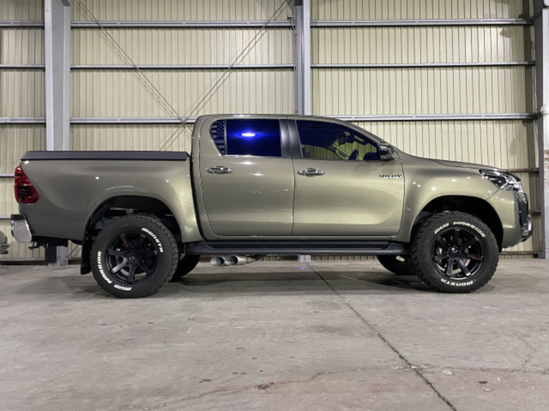 HILUX