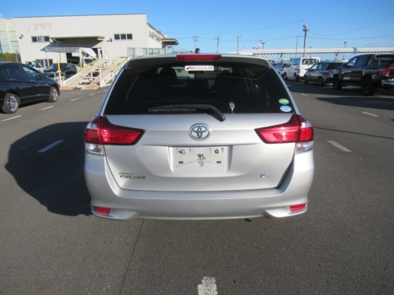 COROLLA FIELDER