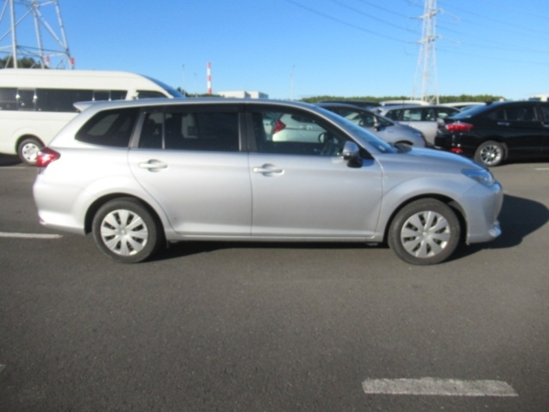 COROLLA FIELDER