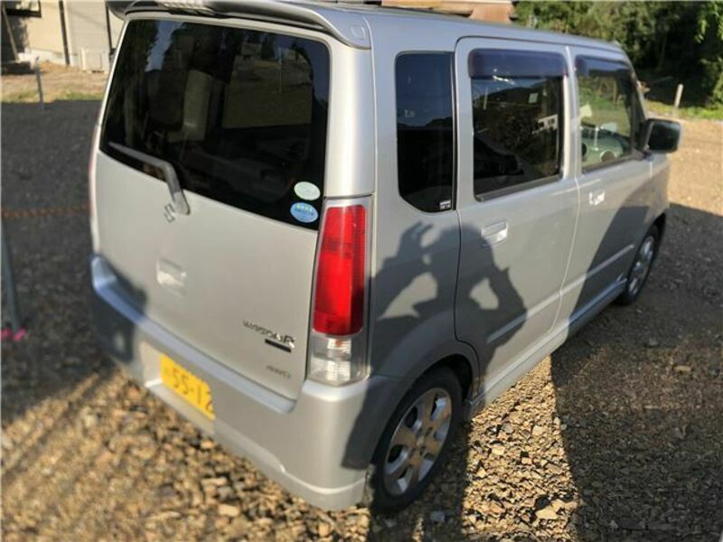 WAGON R