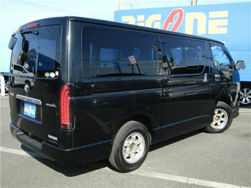 HIACE VAN-33