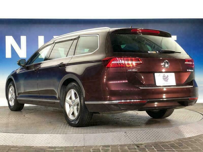 PASSAT VARIANT