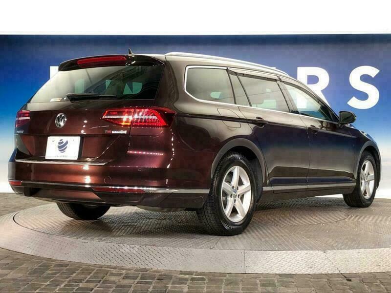 PASSAT VARIANT