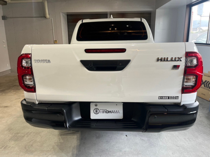 HILUX
