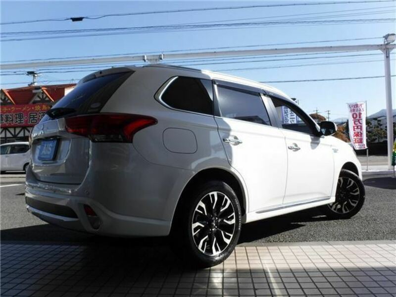 OUTLANDER PHEV