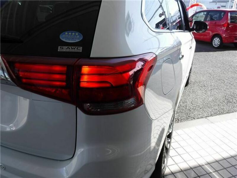 OUTLANDER PHEV