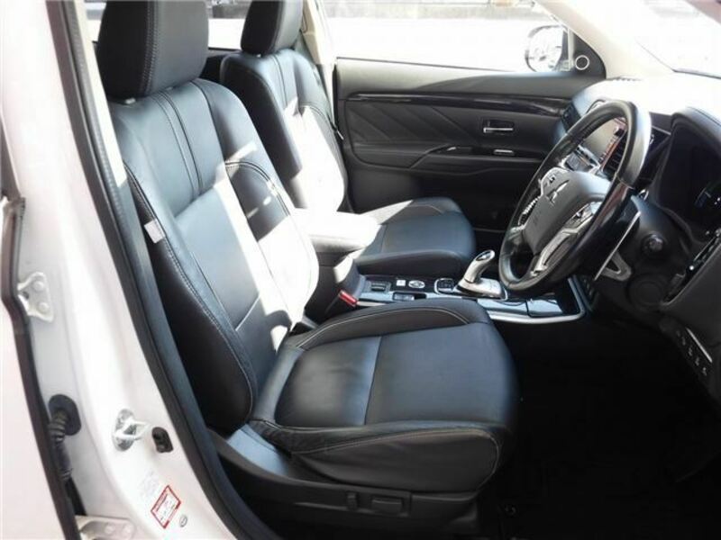 OUTLANDER PHEV