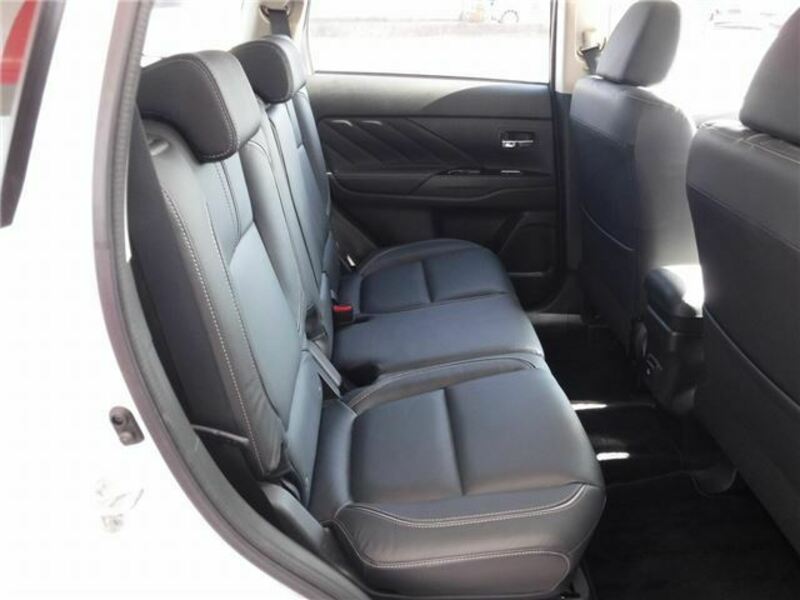 OUTLANDER PHEV