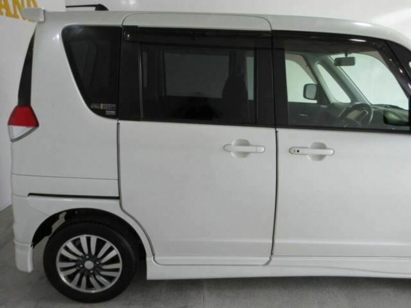 DELICA D2