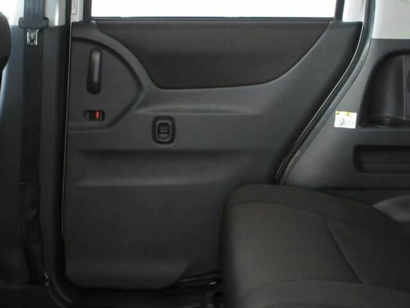 DELICA D2