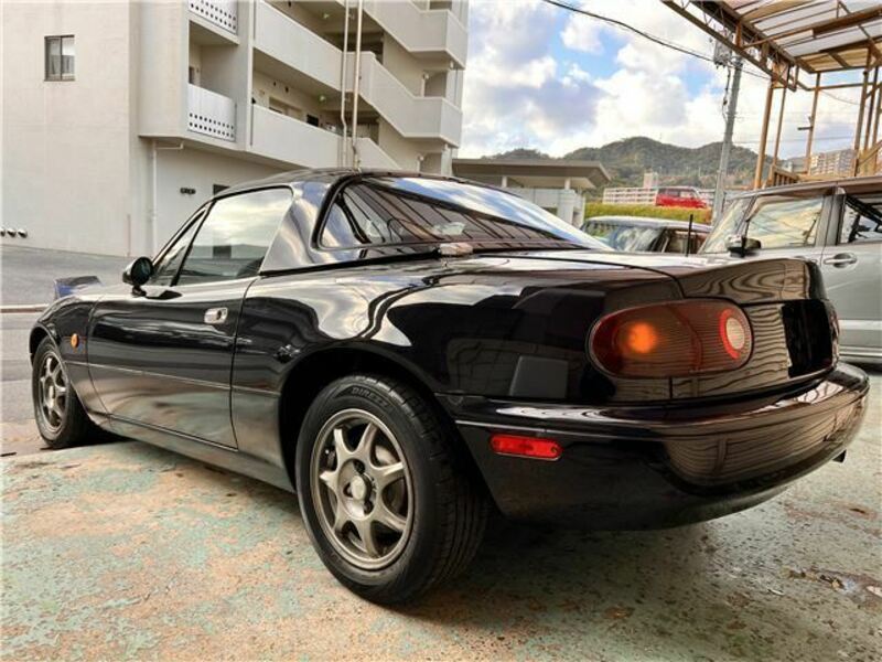 EUNOS ROADSTER