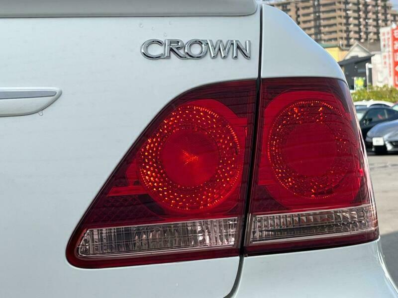 CROWN