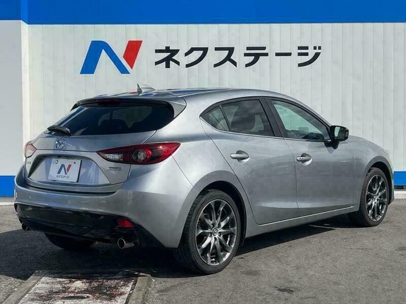Axela Sport