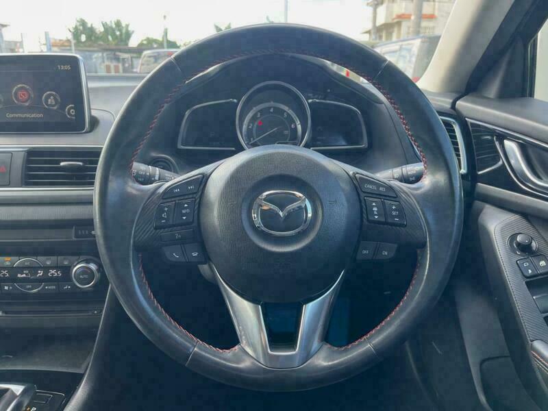 Axela Sport