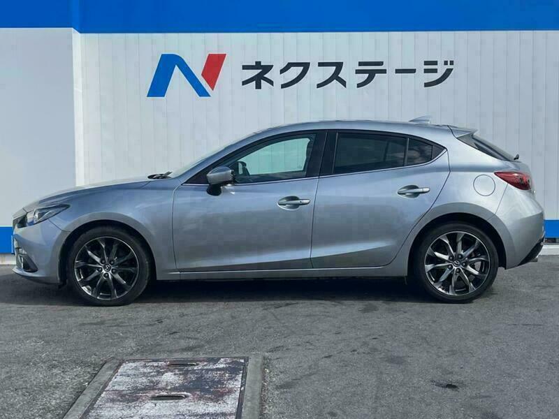 Axela Sport