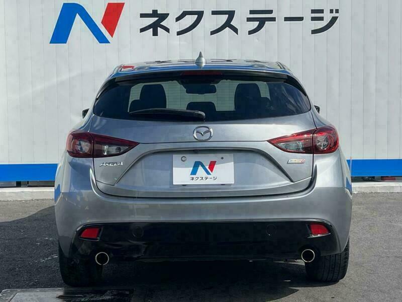 Axela Sport