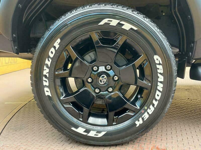 HILUX