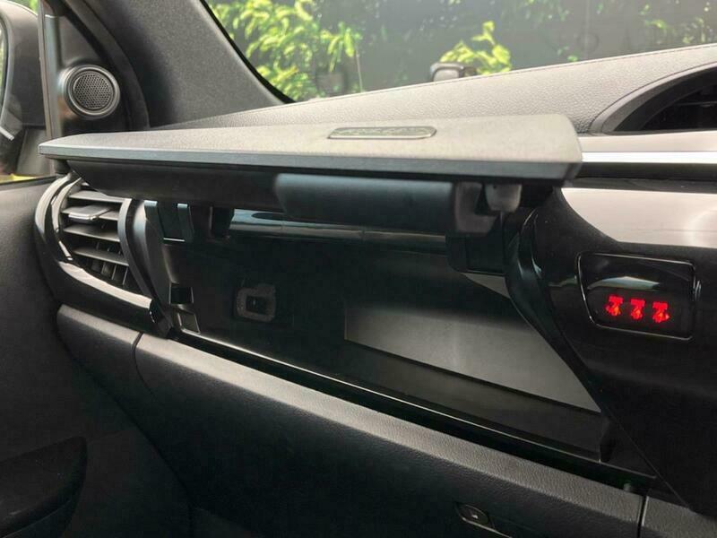 HILUX