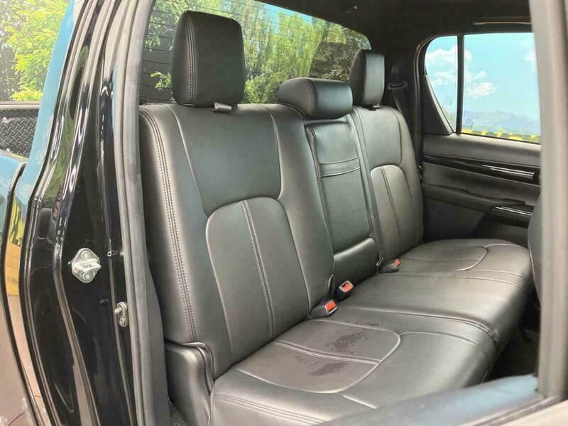 HILUX