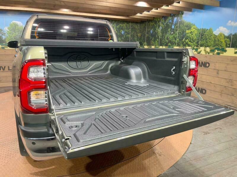 HILUX