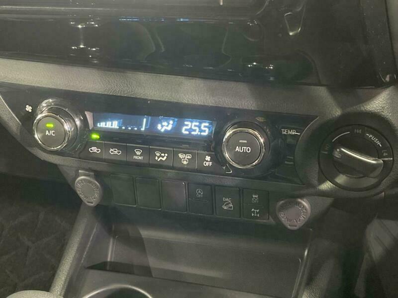 HILUX