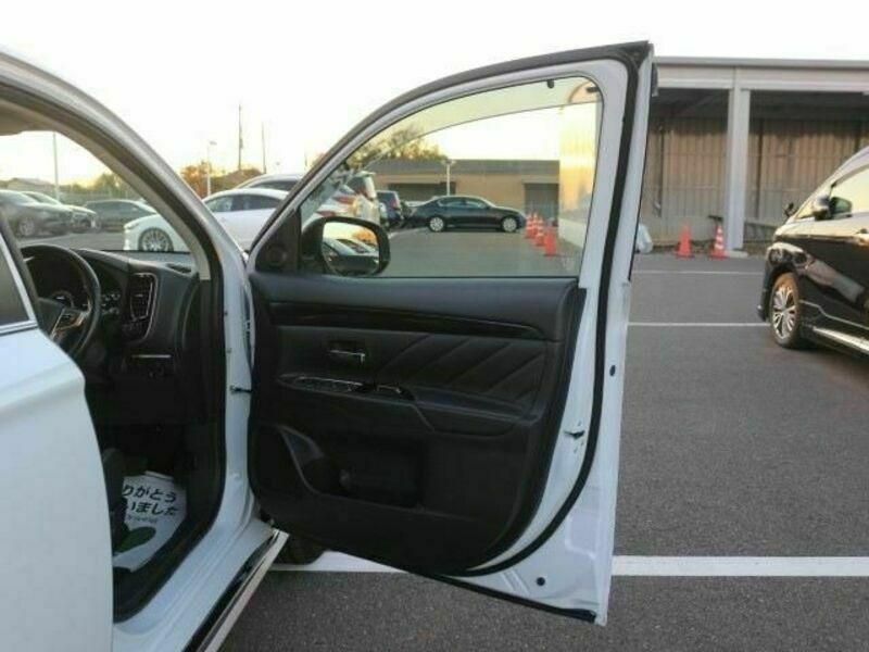 OUTLANDER PHEV