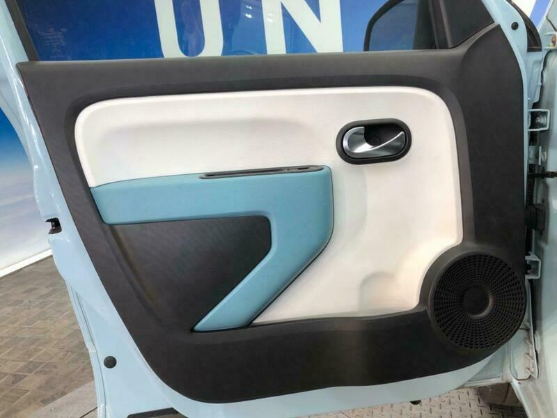 TWINGO