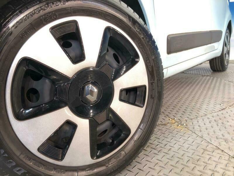 TWINGO