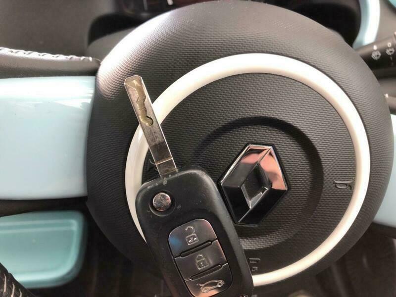 TWINGO