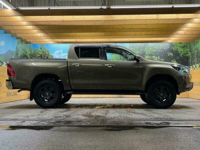 HILUX