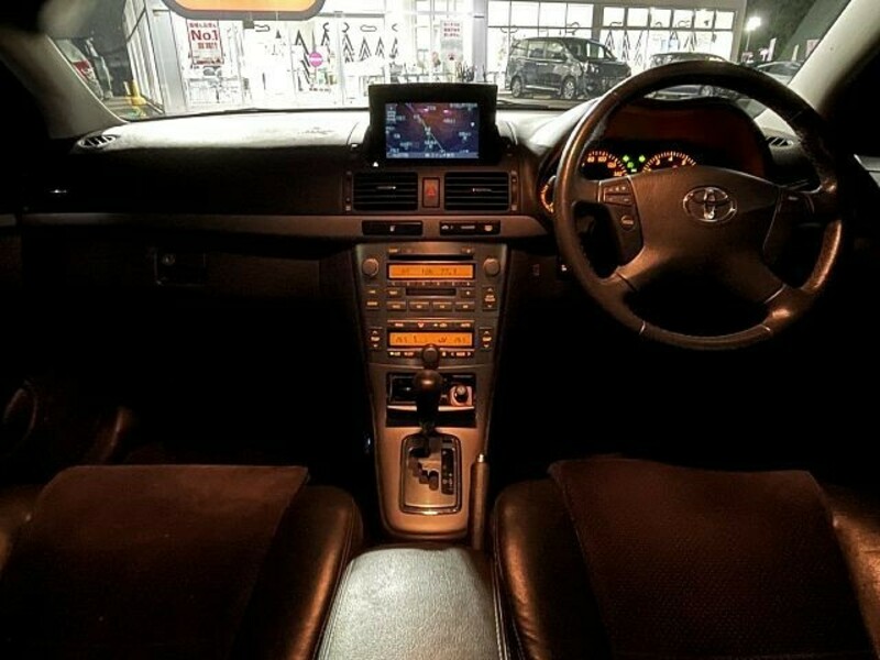 AVENSIS