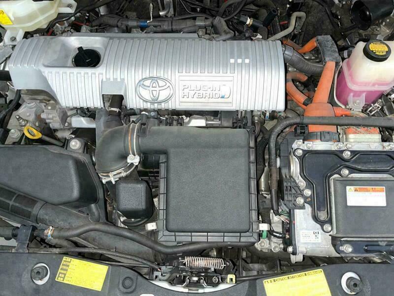 PRIUS PHV