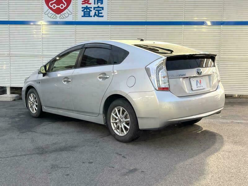 PRIUS PHV