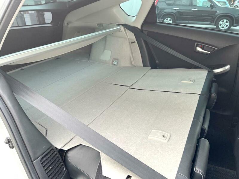 PRIUS PHV