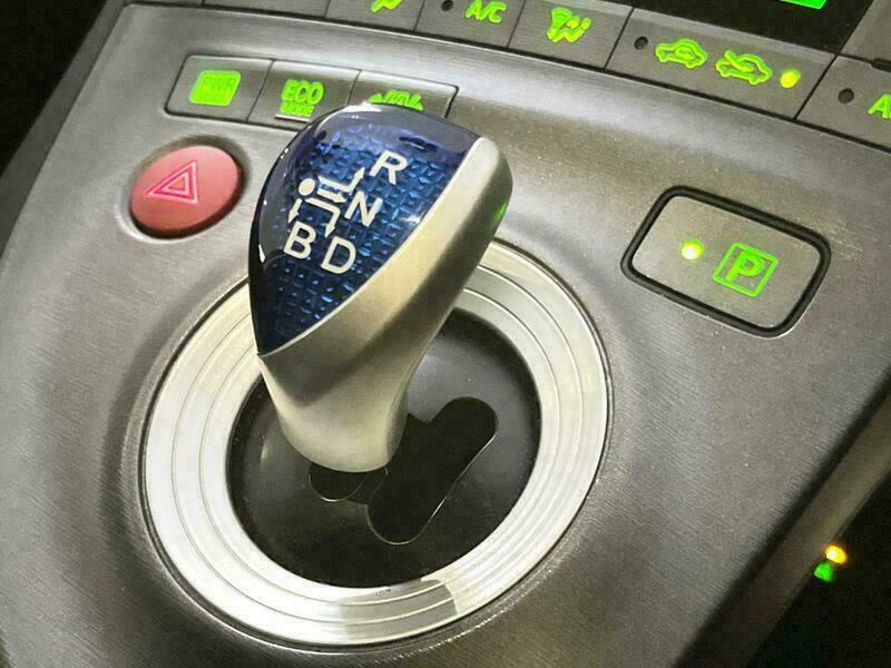 PRIUS PHV
