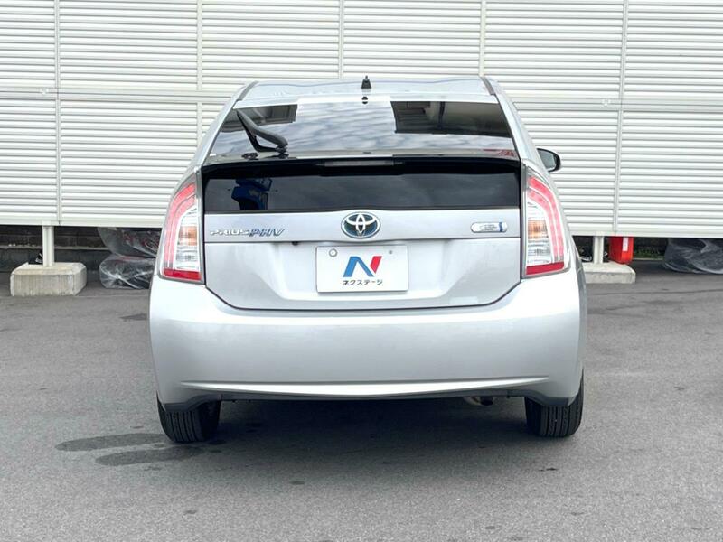 PRIUS PHV