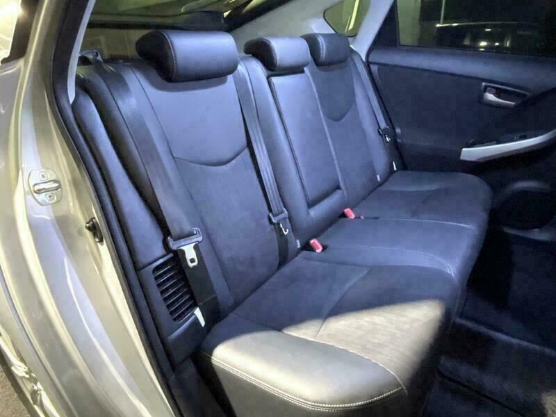 PRIUS PHV