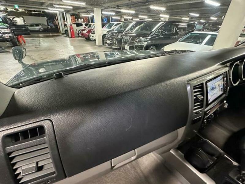 HILUX SURF
