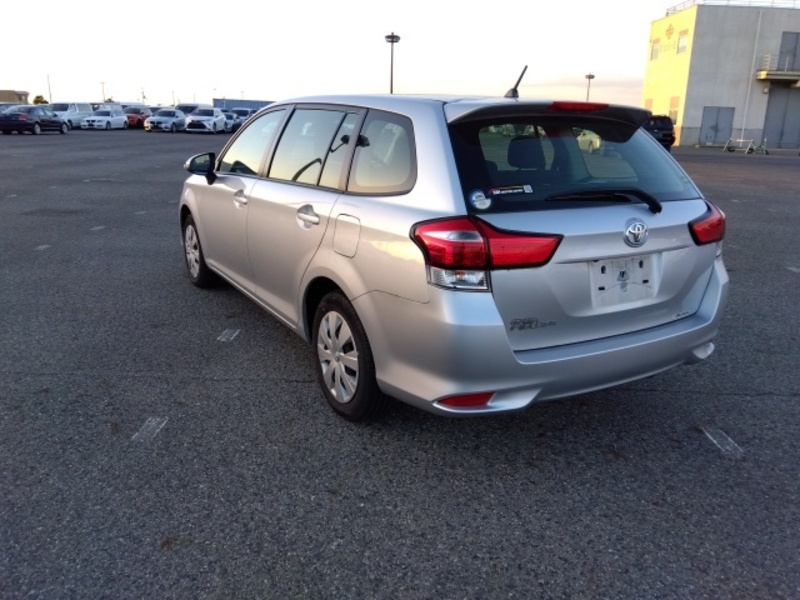 COROLLA FIELDER