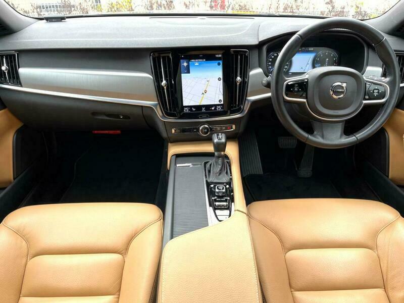 V90