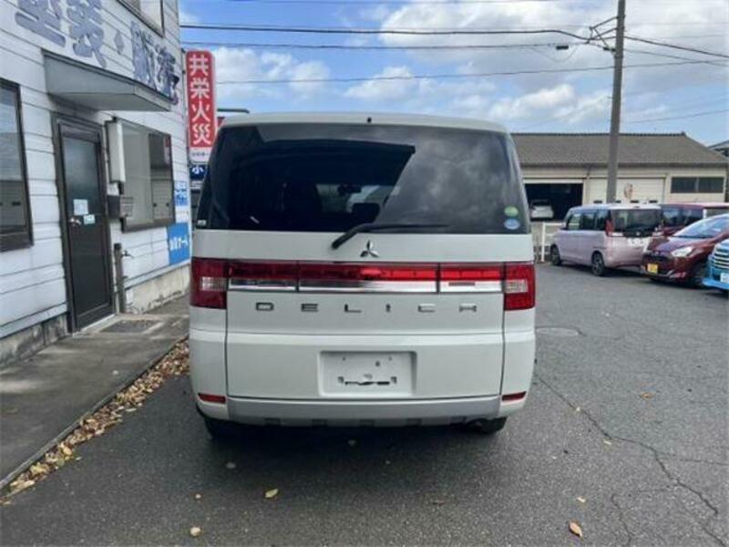 DELICA D5