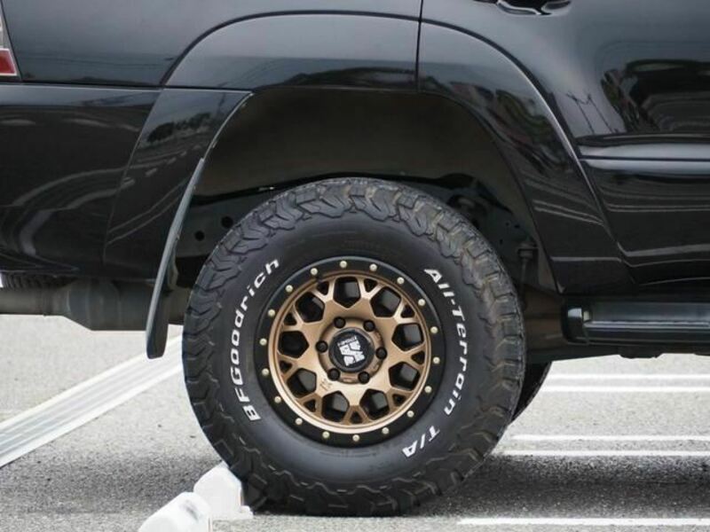 HILUX SURF