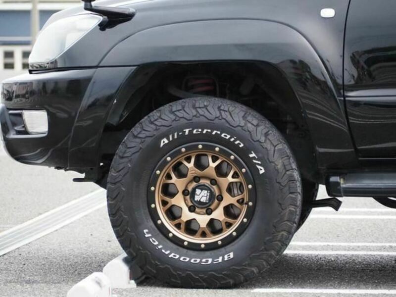 HILUX SURF
