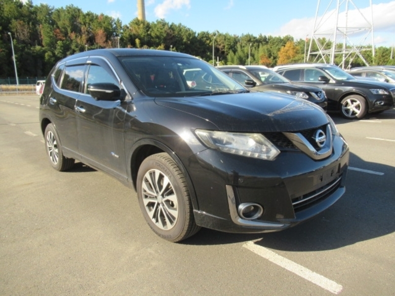 X-TRAIL