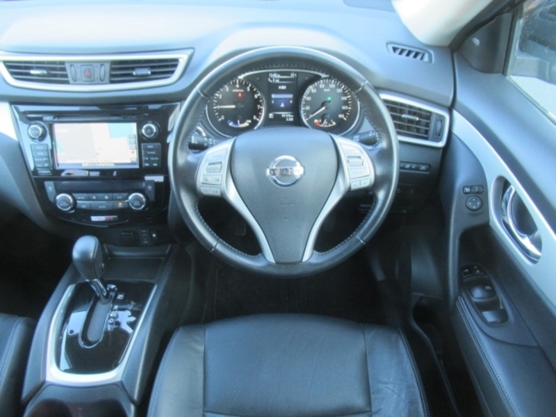X-TRAIL