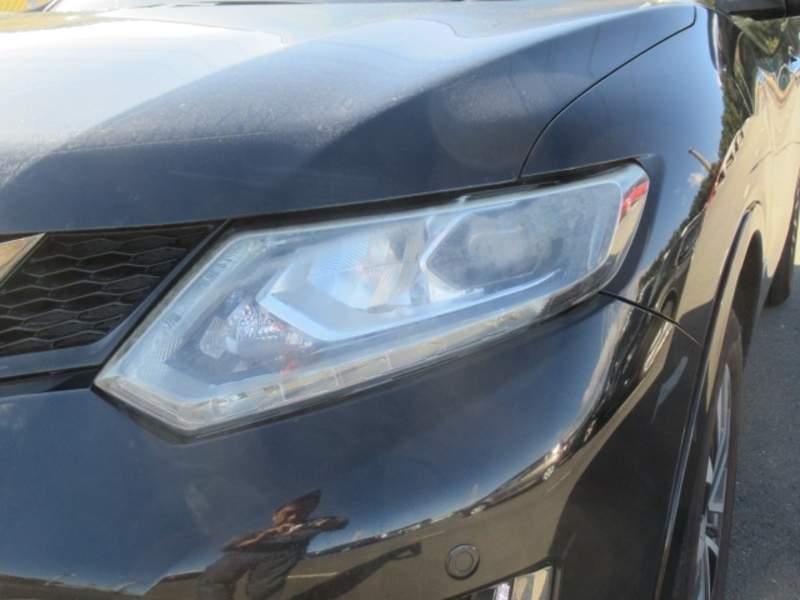 X-TRAIL
