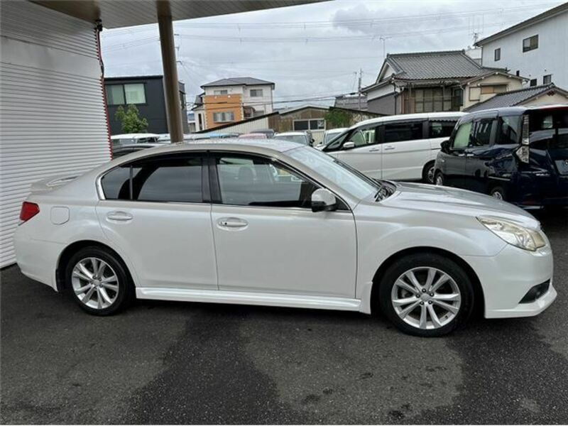 LEGACY B4