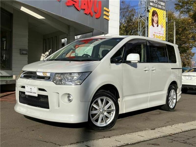 MITSUBISHI　DELICA D5
