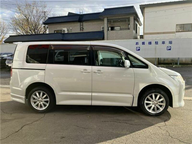 DELICA D5
